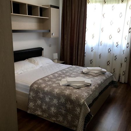 M13 Apartments 那沃达利 外观 照片