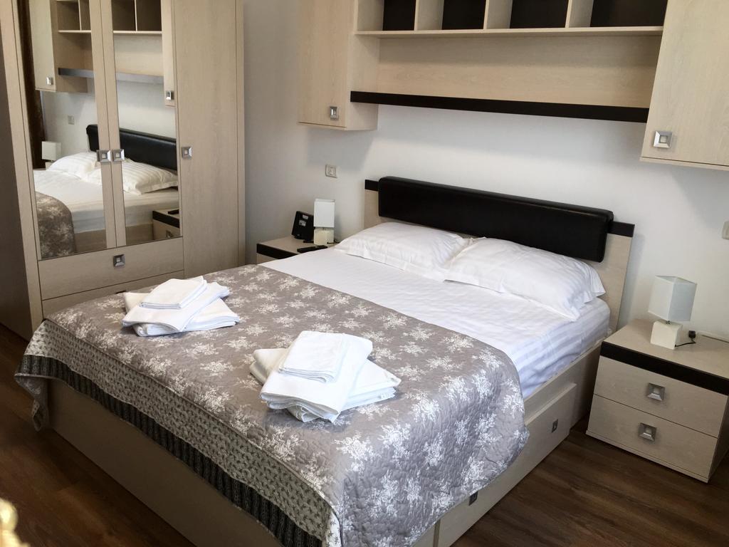 M13 Apartments 那沃达利 外观 照片