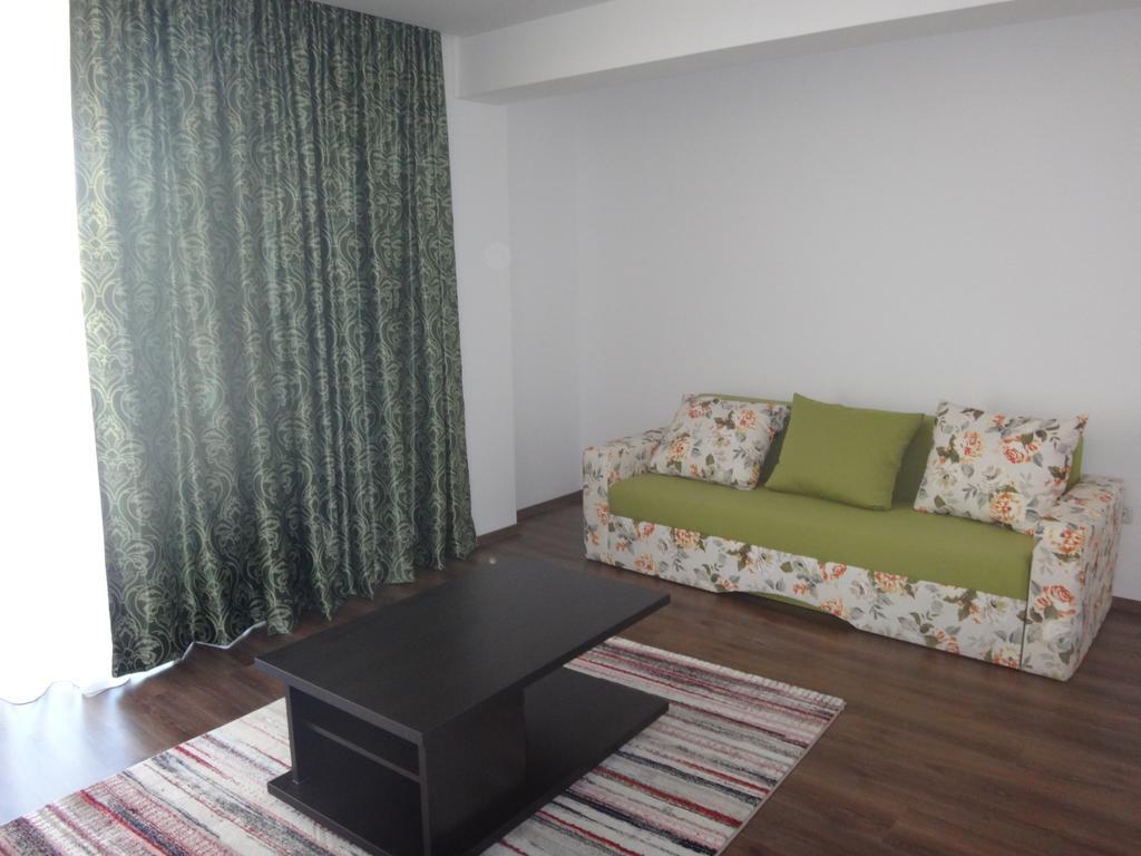 M13 Apartments 那沃达利 外观 照片