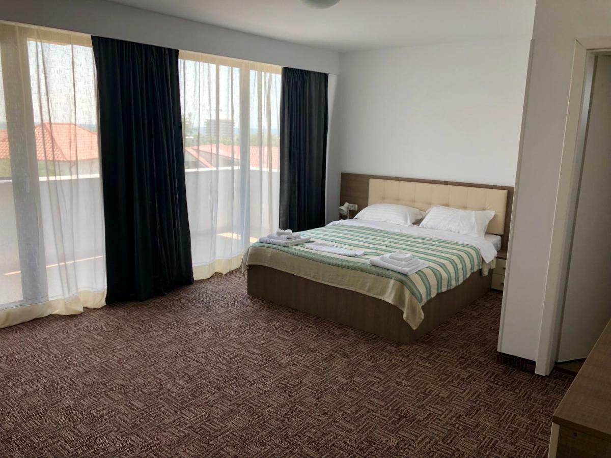 M13 Apartments 那沃达利 外观 照片